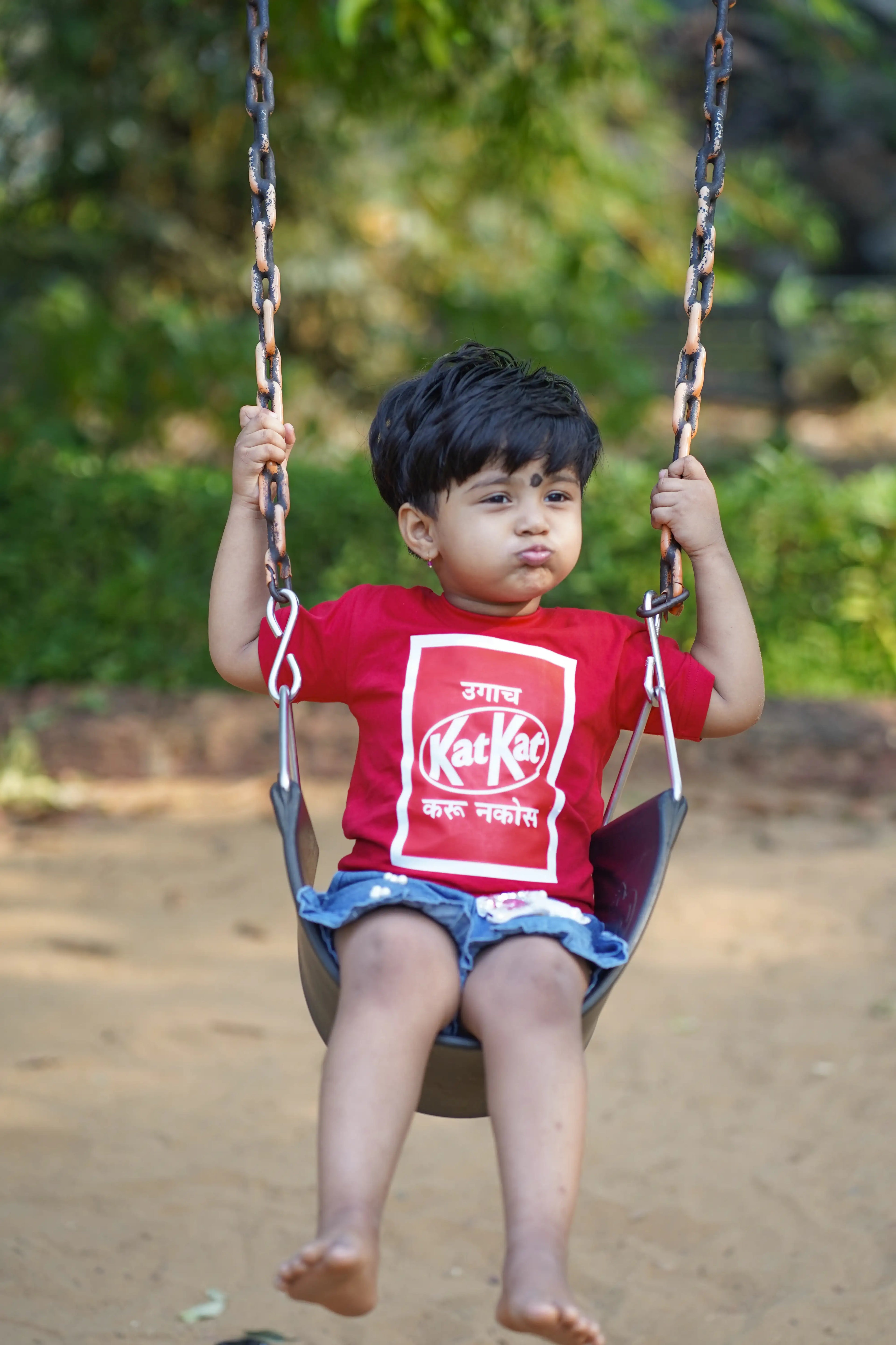 Ugach Katkat Nako Karus Marathi Quote T Shirt Bold Desi Streetwear – Marathi Quote T-Shirt | Prettymoon