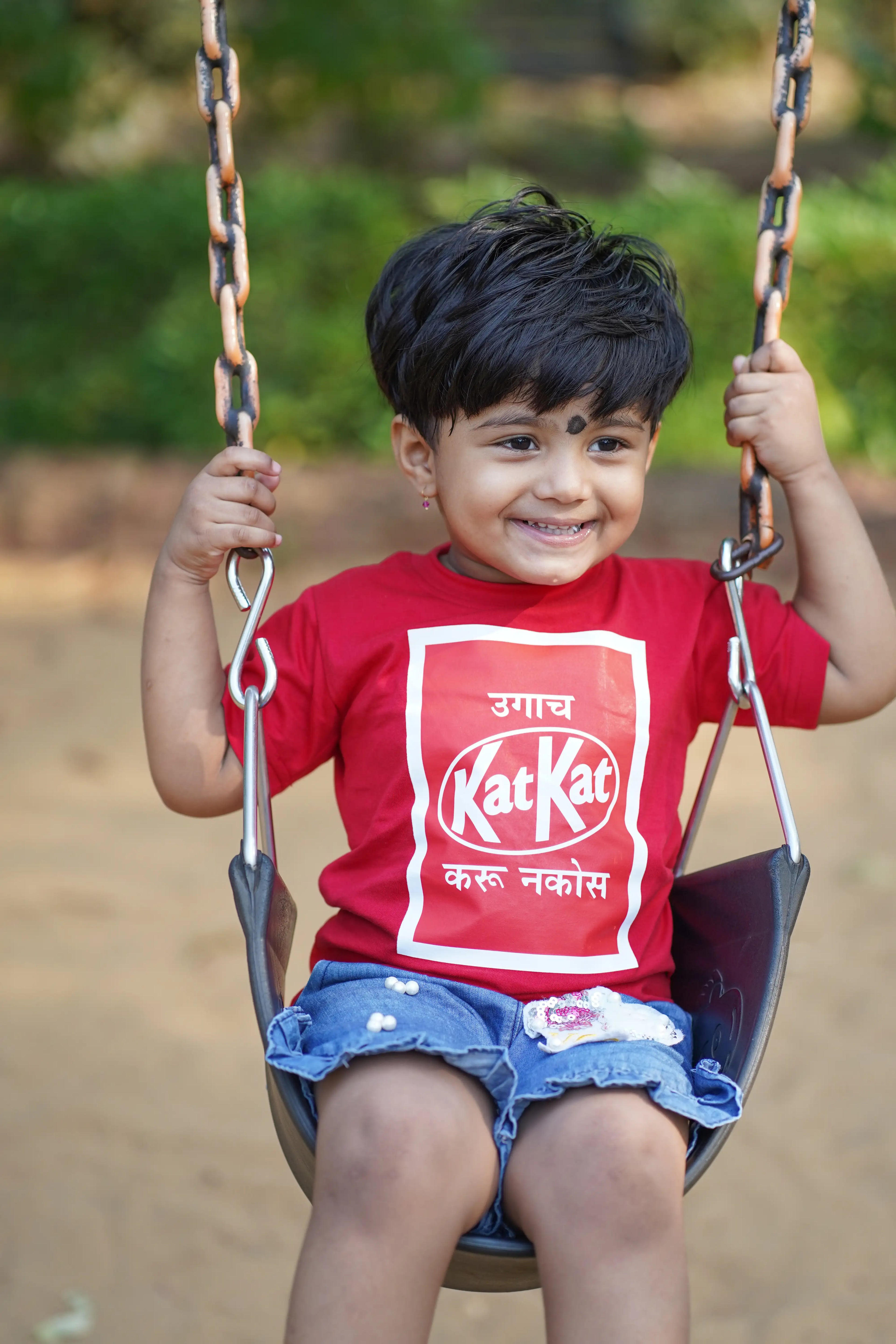 Ugach Katkat Nako Karus Marathi Quote T Shirt Bold Desi Streetwear – Marathi Quote T-Shirt | Prettymoon