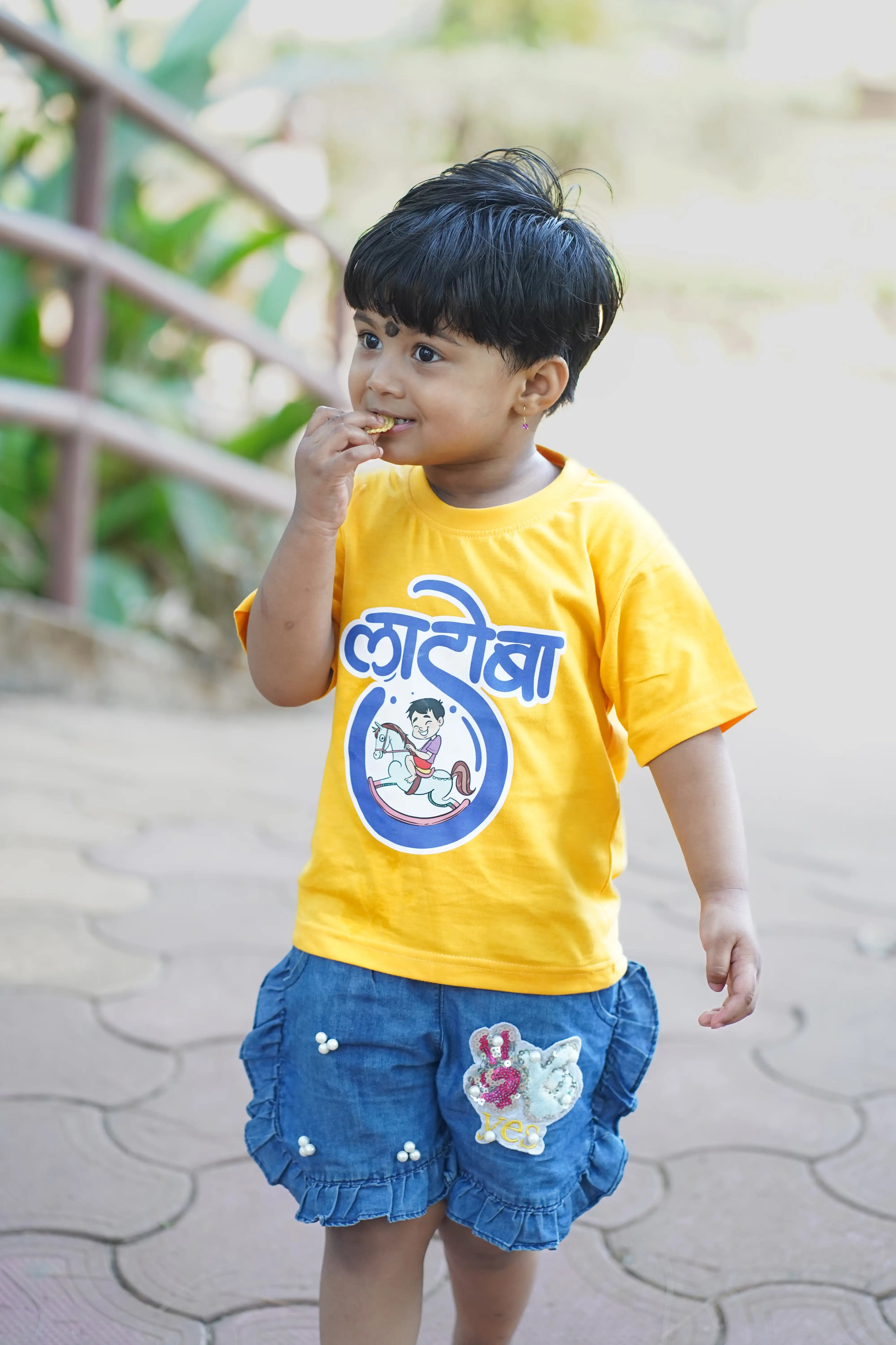 Ladoba Marathi Quote T Shirt Bold Desi Streetwear – Marathi Quote T-Shirt | Prettymoon