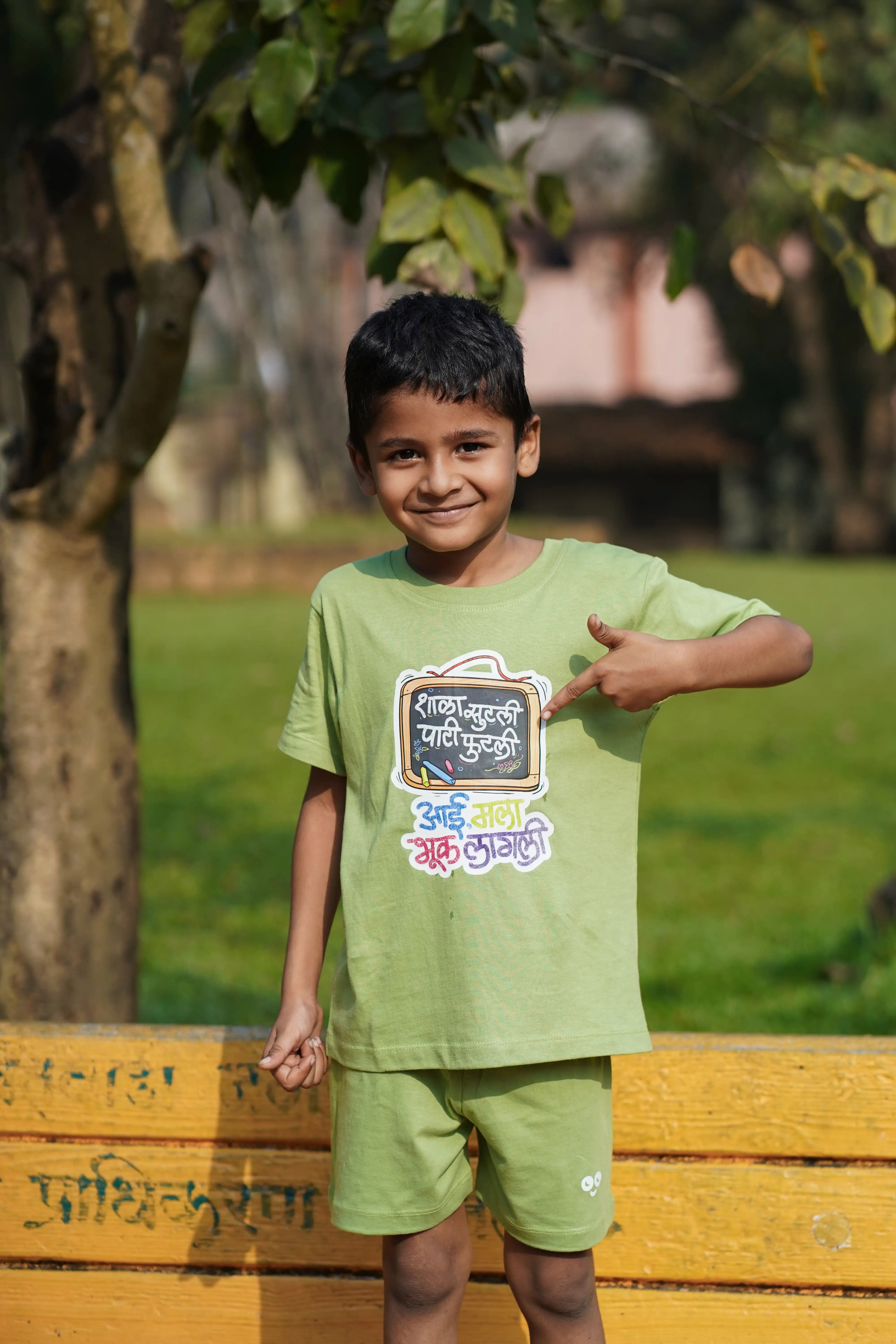 Shala Sutli Pati Futli Marathi Quote T Shirt Bold Desi Streetwear – Marathi Quote T-Shirt | Prettymoon